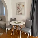 Breze Apartment *