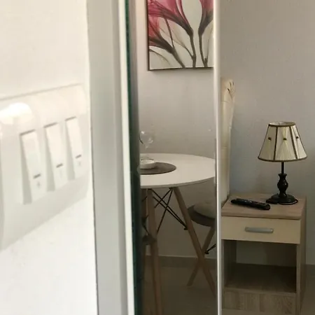 Breze アパート ポドゴリツァ